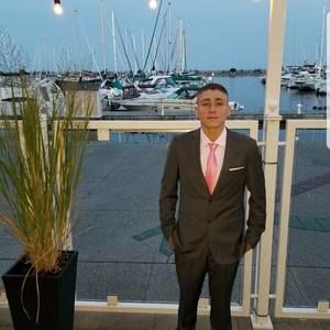 Meet your Posher, Chris